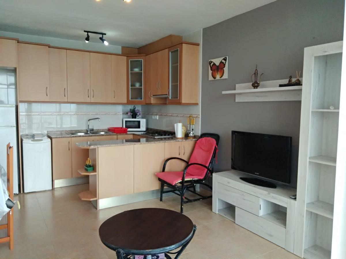 Apartamento En Primera Linea De Mar Sant Carles De La Rapita Exterior photo